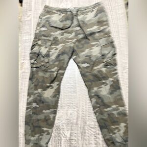 Urban Heritage Olive Cargo Pants